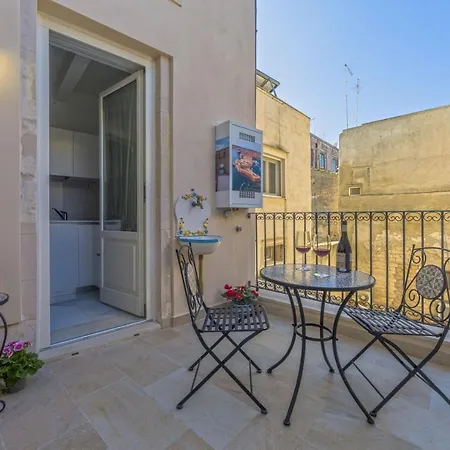 Corinzia Aparthotel *